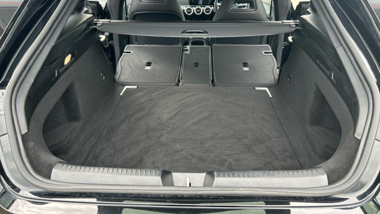 Mercedes-Benz CLA 180 AMG Line Executive 5dr Tip Auto Petrol Estate